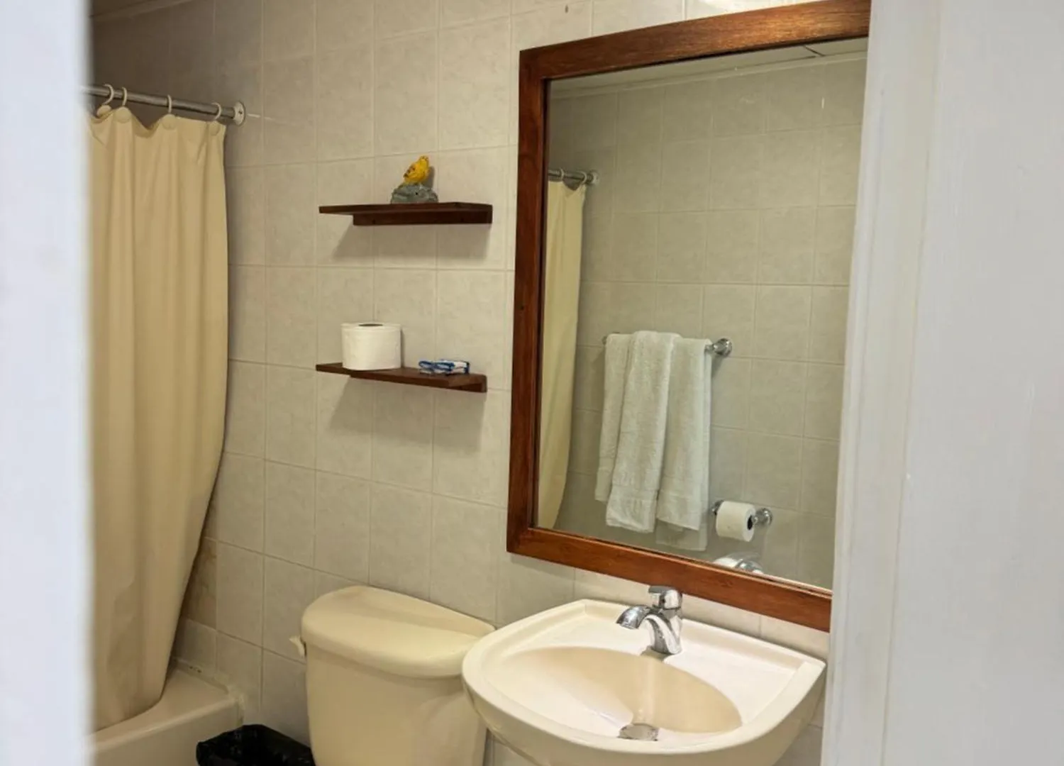 Lutix Hotels El Limon